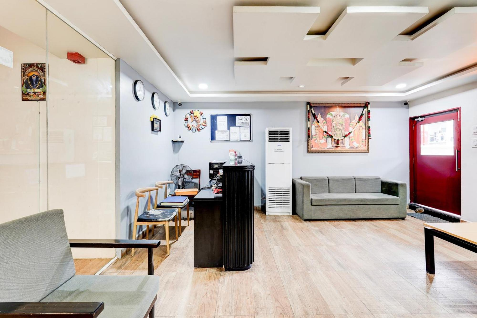 ホテル Super Townhouse ティルパティ エクステリア 写真